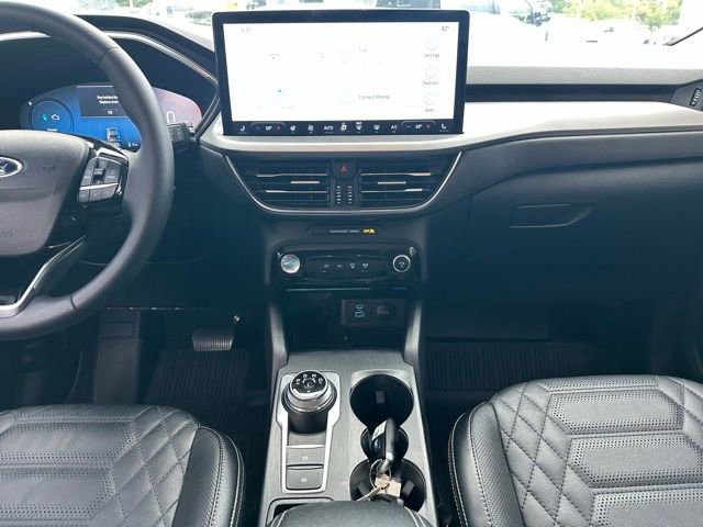 Certified 2023 Ford Escape SE w/ PHEV Premium Package FWD image 15