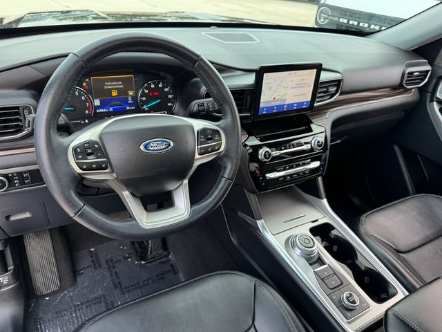 Certified 2024 Ford Explorer Limited w/ Equipment Group 301A AWD/4WD image 3