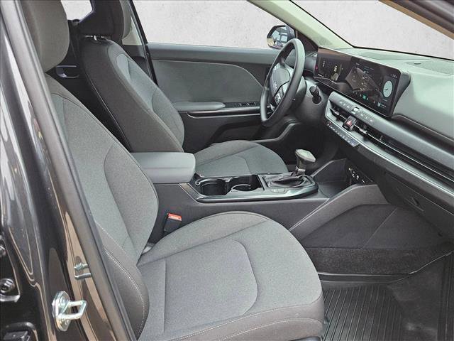 Used 2025 Kia K4 FWD image 17