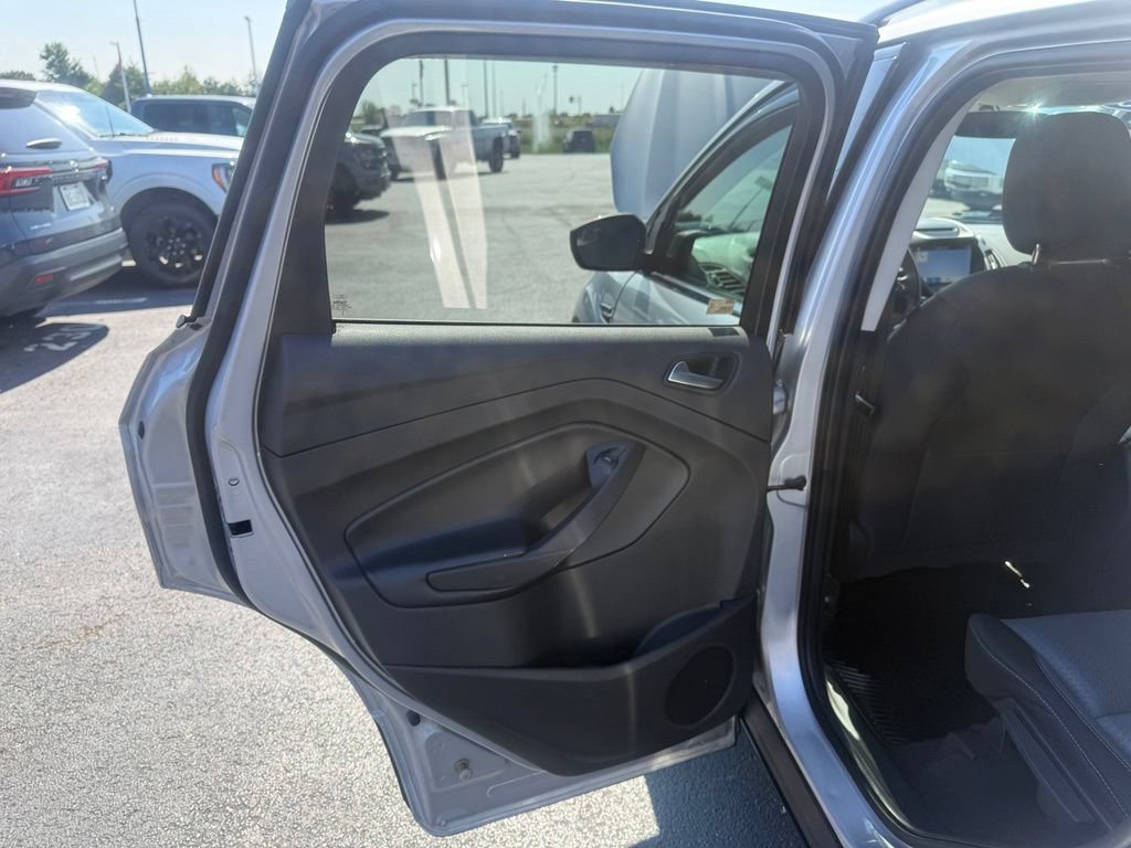 Certified 2018 Ford Escape SE w/ SE Sync 3 Package FWD image 33