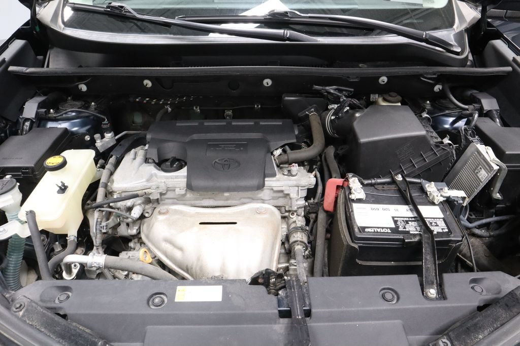 Used 2018 Toyota RAV4 XLE w/ Plus Extra Value Package FWD image 14