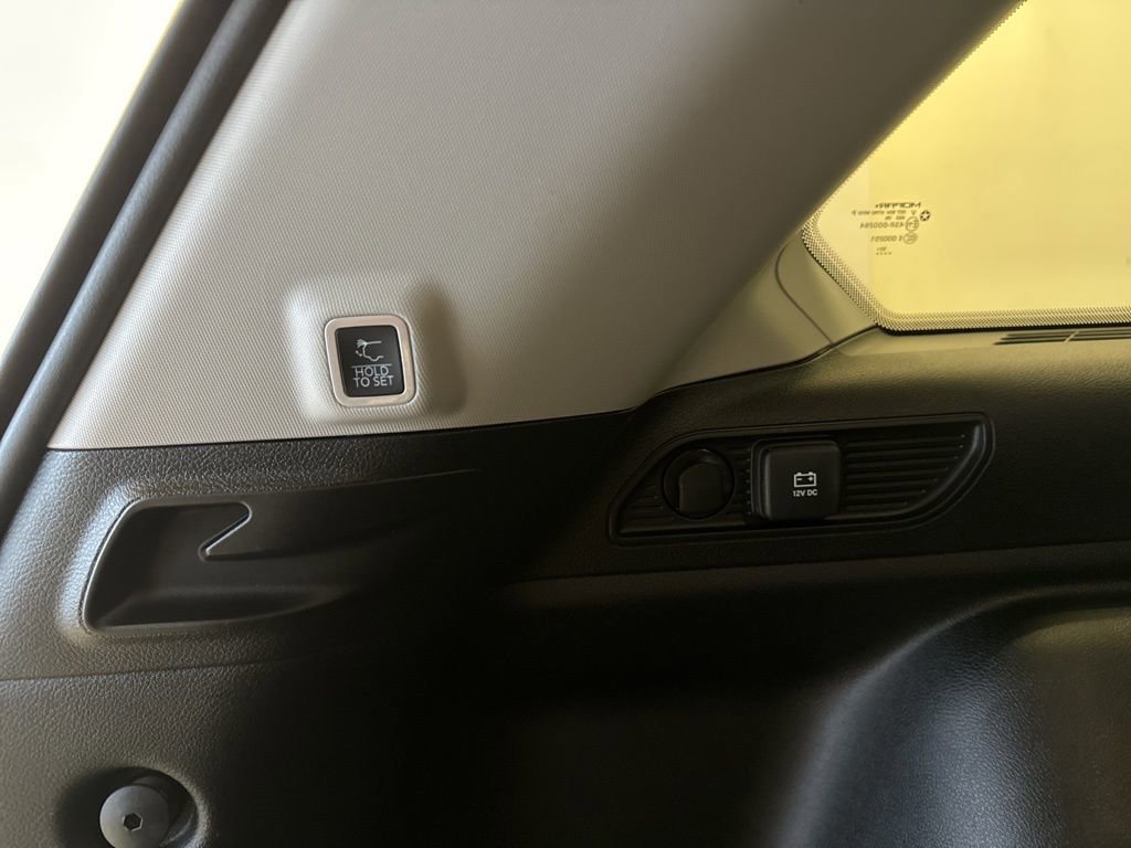 Used 2023 Jeep Grand Cherokee Limited w/ Trailer Tow Prep Group (B) image 46