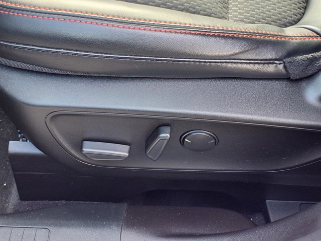 Certified 2023 Ford Escape ST-Line Select w/ Tech Pack #2 image 7