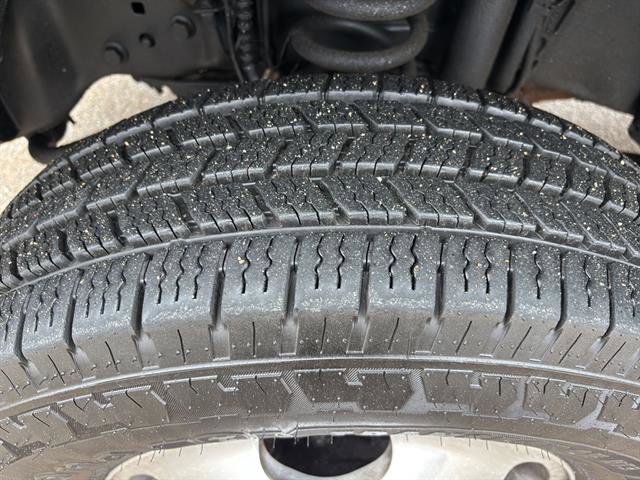 Certified 2024 Ford F350 Platinum AWD/4WD image 10