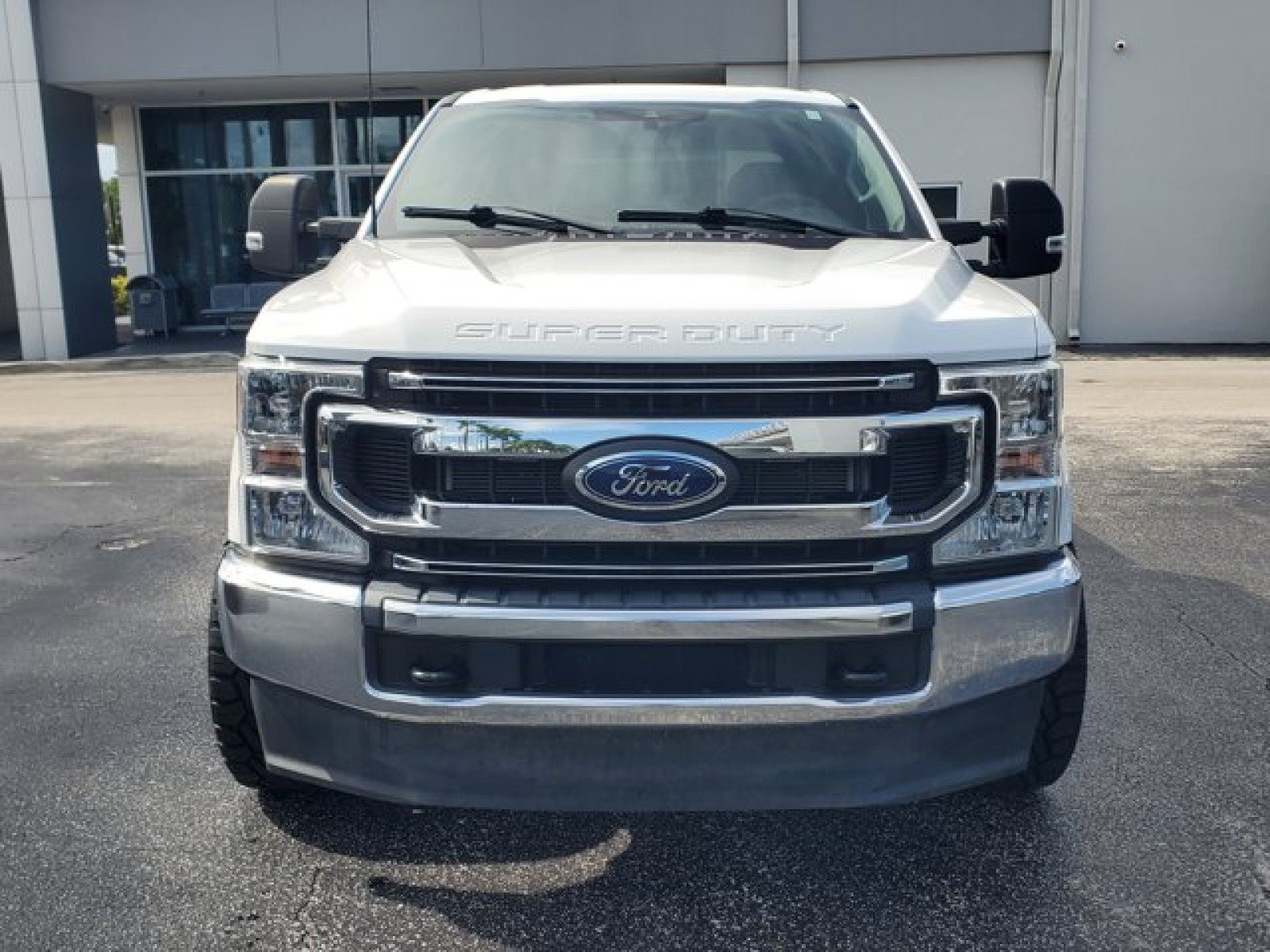 Certified 2022 Ford F250 XLT AWD/4WD image 2