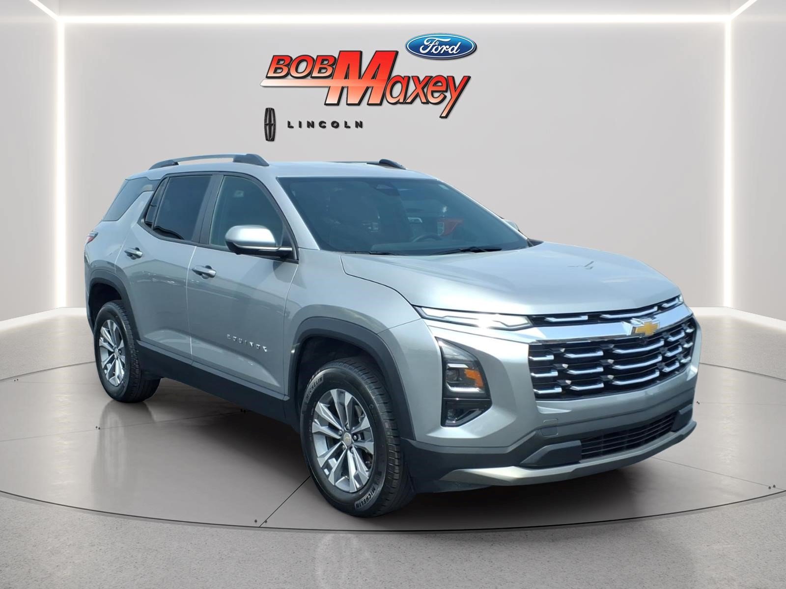 Used 2025 Chevrolet Equinox LT w/ Convenience Package II AWD/4WD image 3