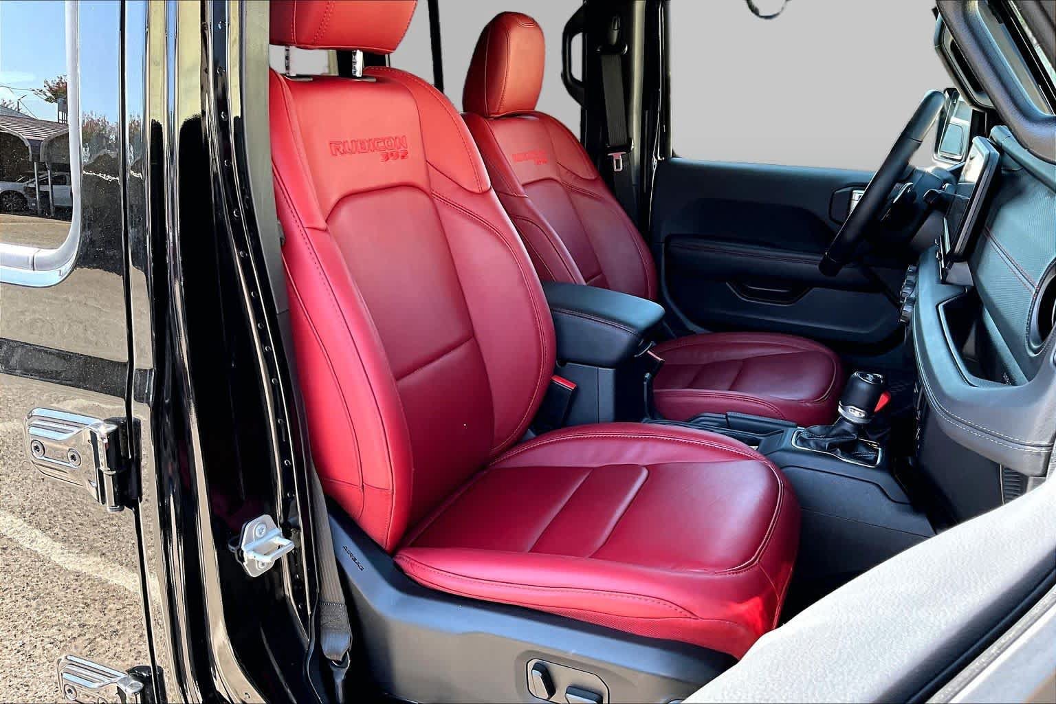 Used 2024 Jeep Wrangler Unlimited Rubicon 392 AWD/4WD image 8