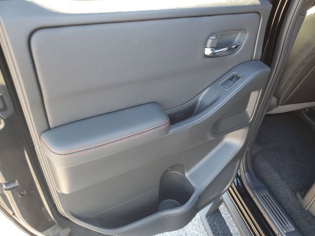 Used 2024 Nissan Frontier PRO-4X w/ Pro Premium Package image 13