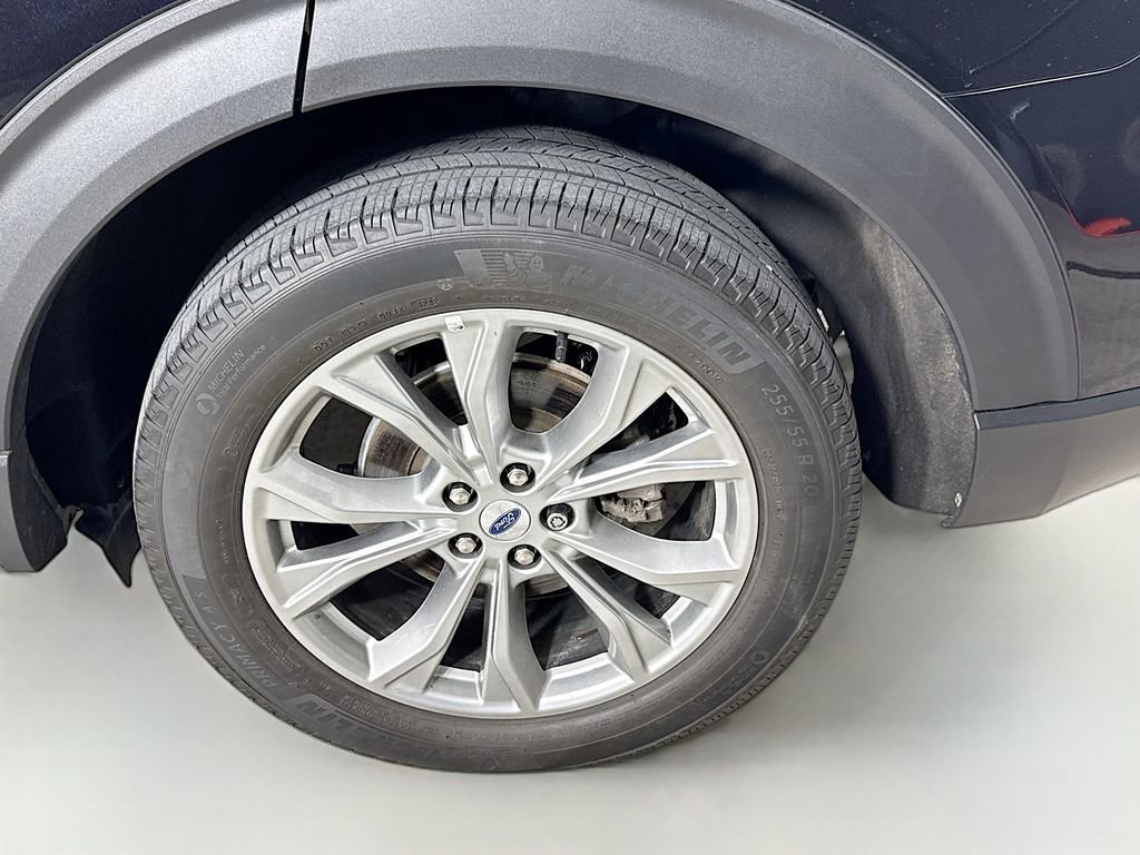 Certified 2023 Ford Explorer XLT w/ Equipment Group 202A image 33