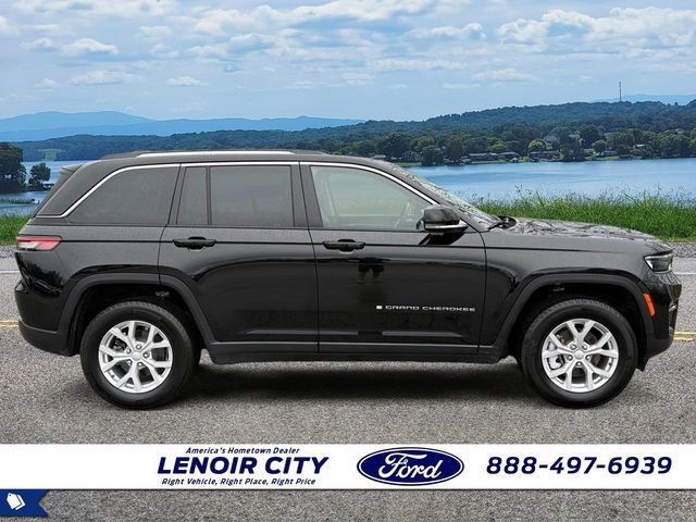 Used 2023 Jeep Grand Cherokee Limited image 6