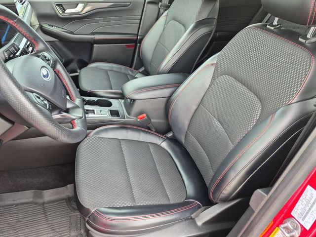 Certified 2024 Ford Escape ST-Line w/ Tech Pack #1 AWD/4WD image 12