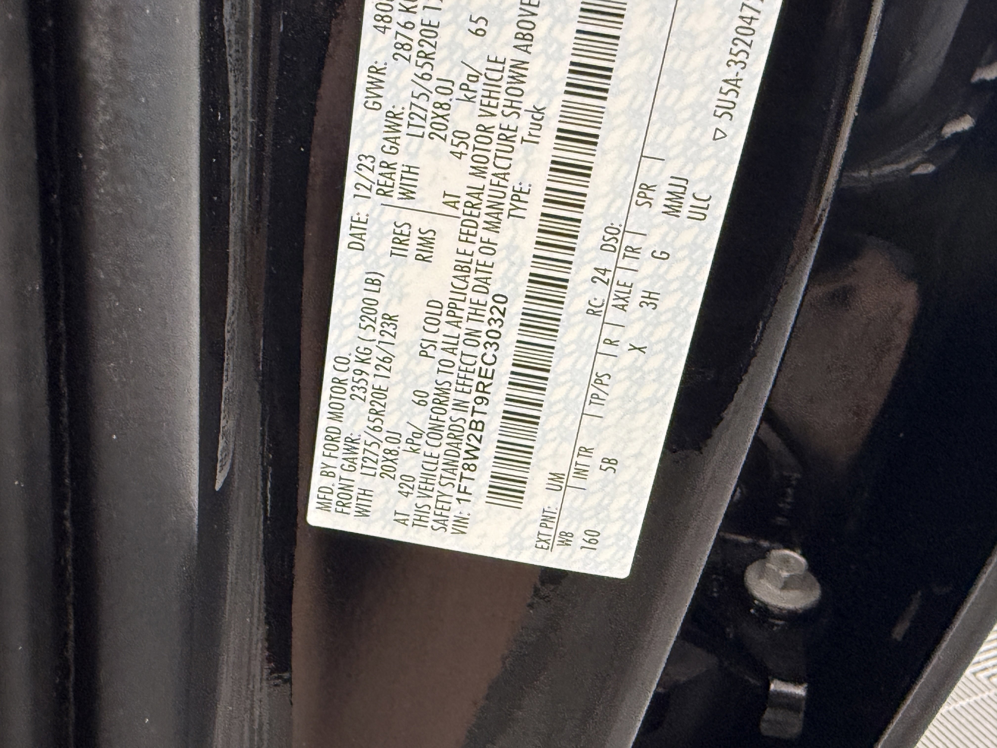 Certified 2024 Ford F250 Lariat w/ Lariat Ultimate Package image 32