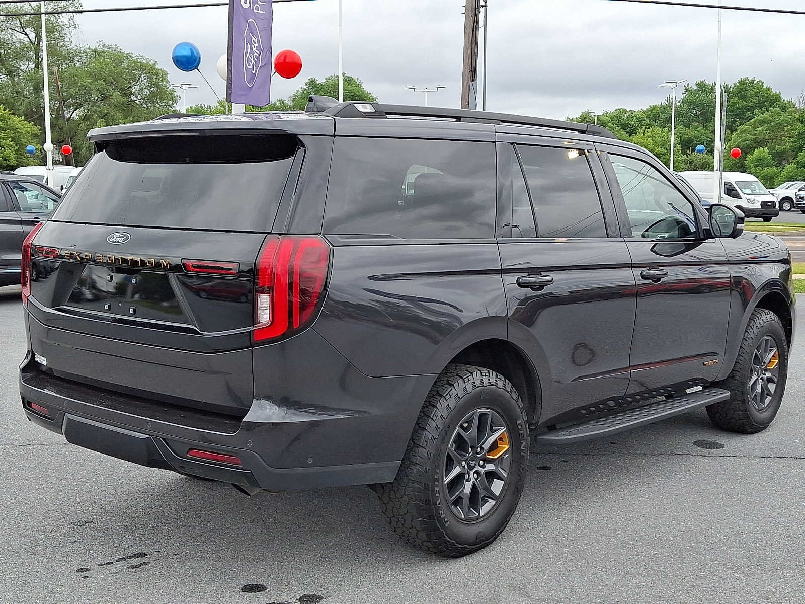 Certified 2025 Ford Expedition Tremor AWD/4WD image 6