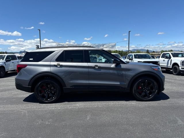 Certified 2023 Ford Explorer ST w/ Equipment Group 401A AWD/4WD image 5