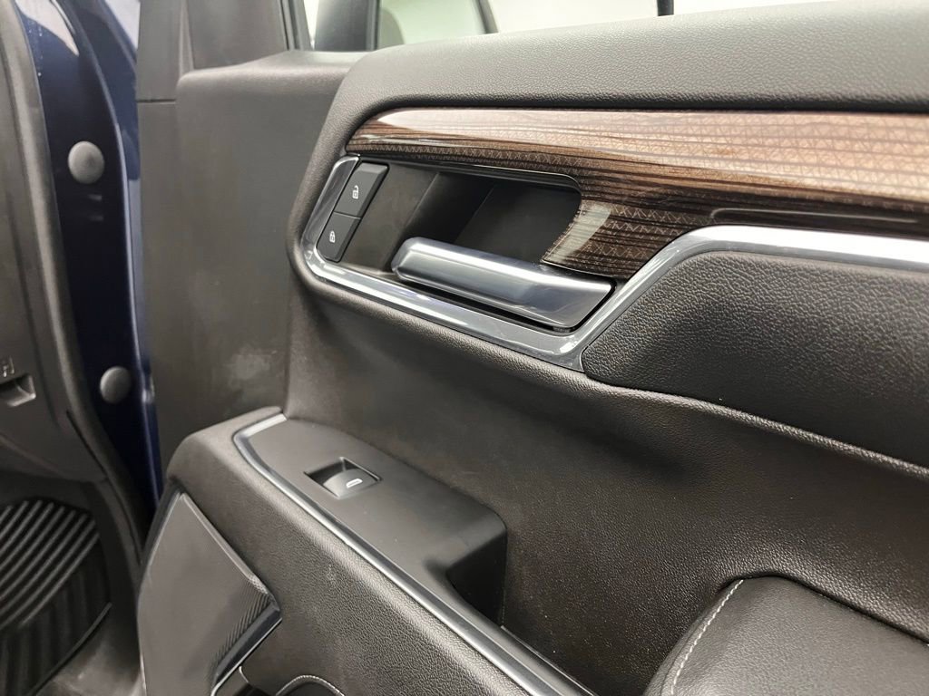 Used 2023 Chevrolet Silverado 1500 LT AWD/4WD image 26