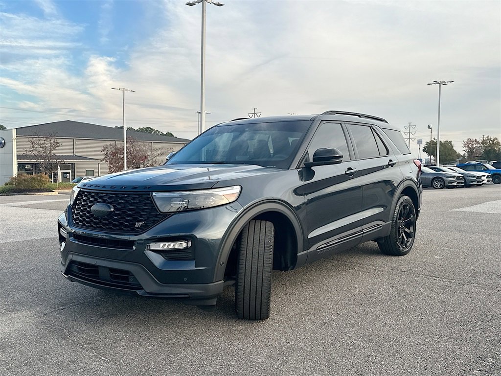 Certified 2023 Ford Explorer ST w/ Equipment Group 401A image 2