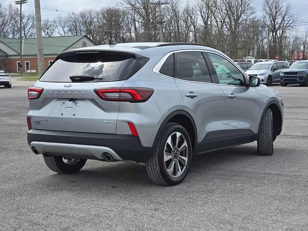 Certified 2023 Ford Escape Platinum w/ Premium Technology Package AWD/4WD image 7