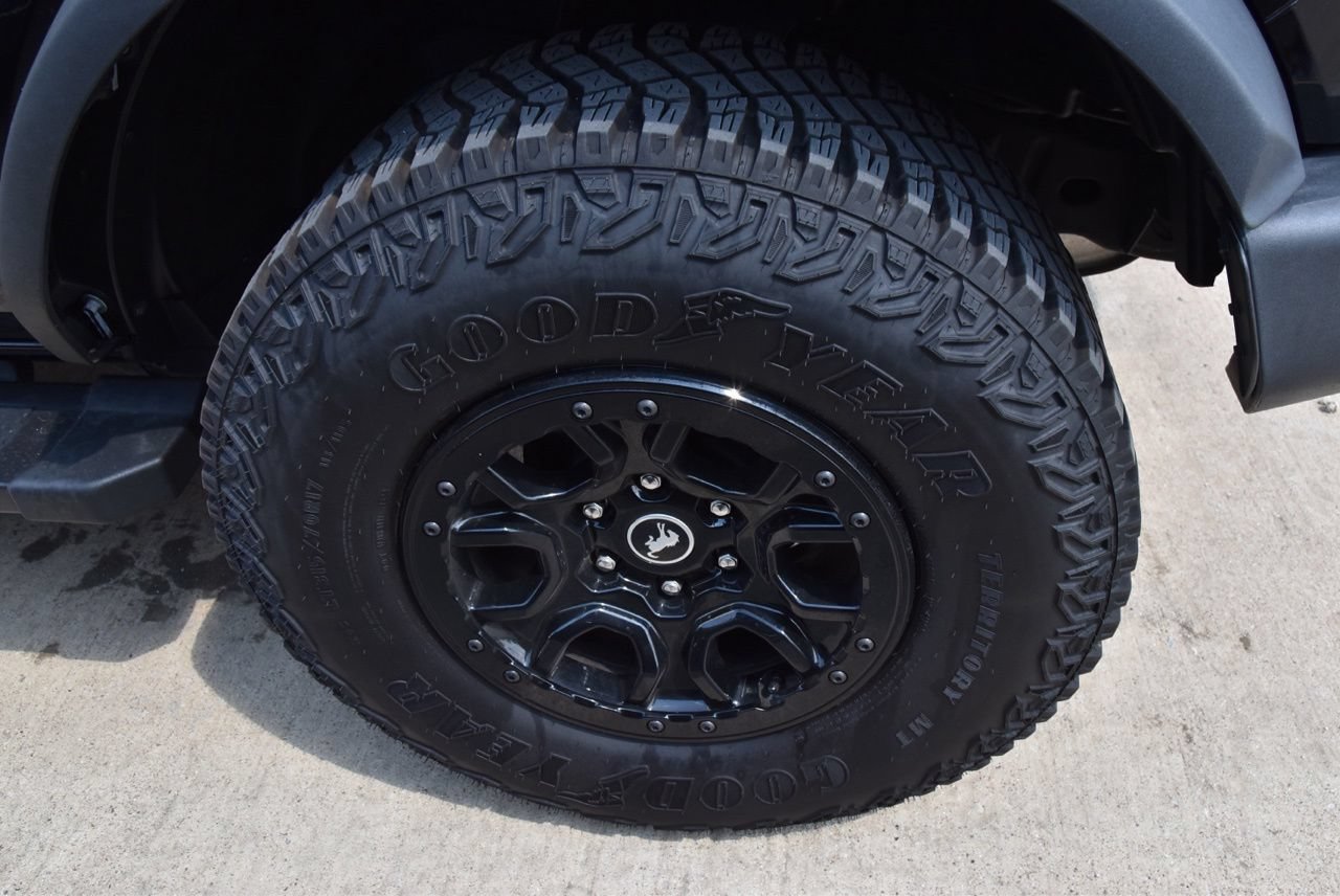 Certified 2024 Ford Bronco Wildtrak AWD/4WD image 12