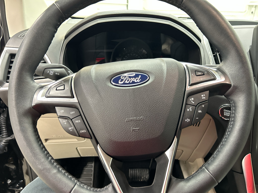 Certified 2024 Ford Edge Titanium AWD/4WD image 14