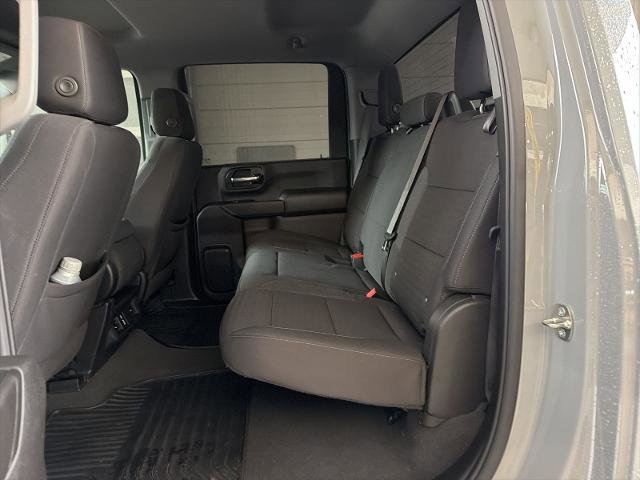 Used 2024 Chevrolet Silverado 2500 Custom w/ Custom Value Package image 9