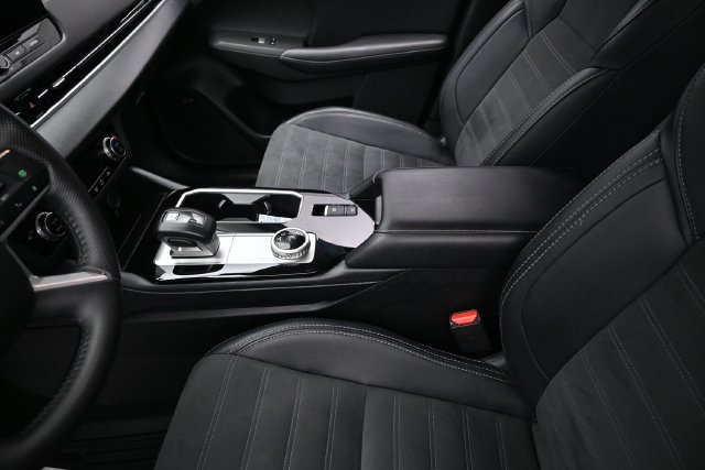 Used 2025 Mitsubishi Outlander SE FWD image 27