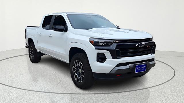 Used 2024 Chevrolet Colorado Z71 w/ Z71 Convenience Package 2