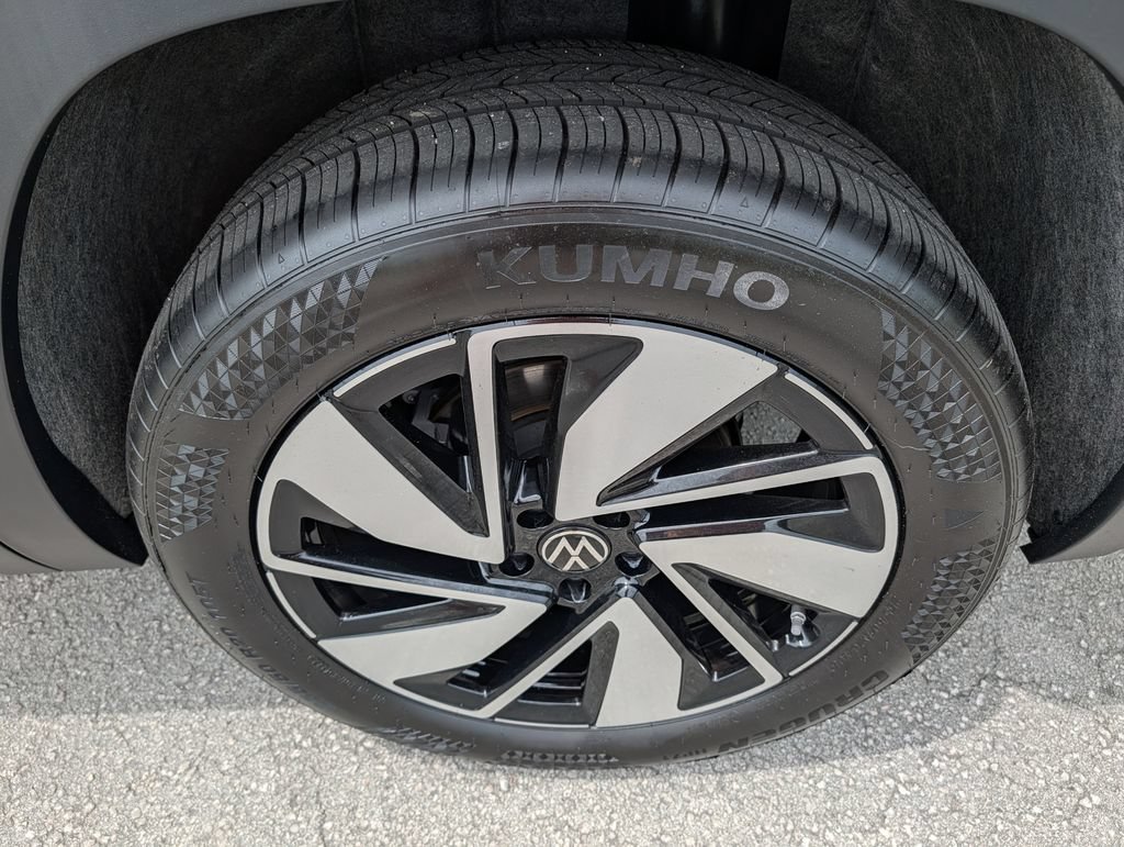 Used 2025 Volkswagen Atlas SEL AWD/4WD image 35
