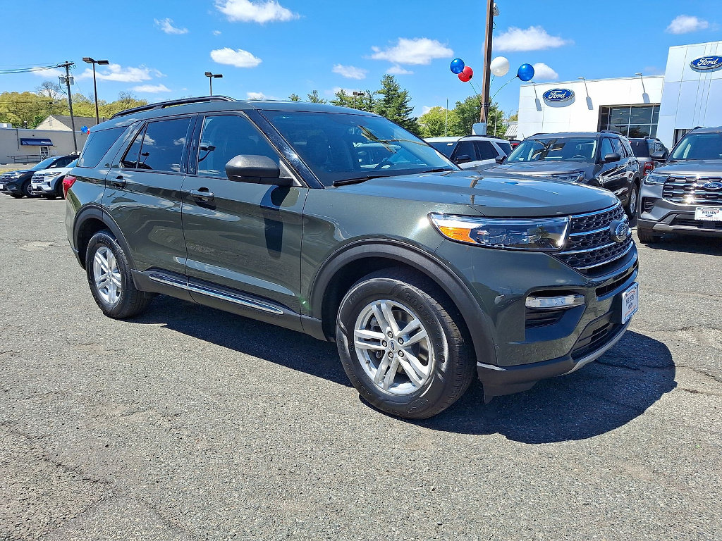 Certified 2023 Ford Explorer XLT w/ Equipment Group 202A AWD/4WD image 2