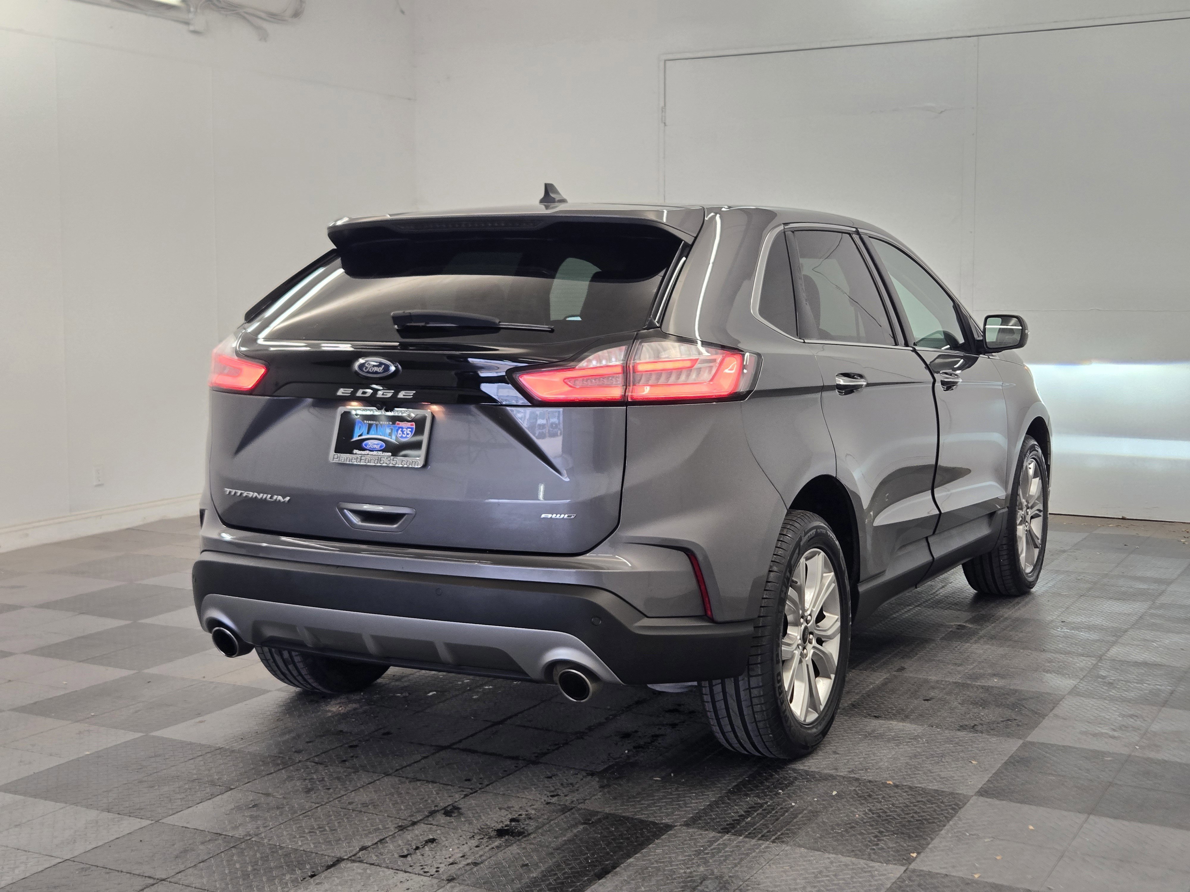Certified 2024 Ford Edge Titanium AWD/4WD video 4