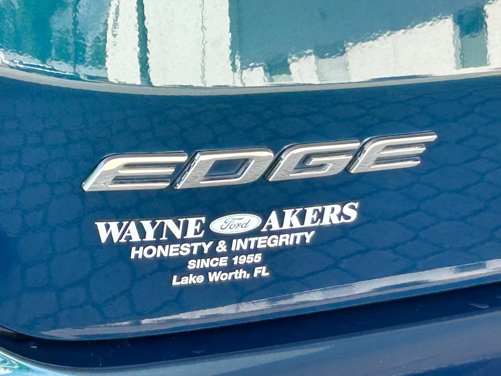 Certified 2020 Ford Edge SEL w/ Cold Weather Package FWD image 22