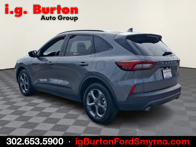 Certified 2025 Ford Escape ST-Line FWD image 4