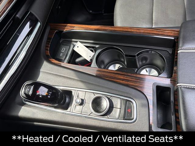 Used 2024 Cadillac Escalade ESV Premium Luxury w/ Performance Package AWD/4WD image 20
