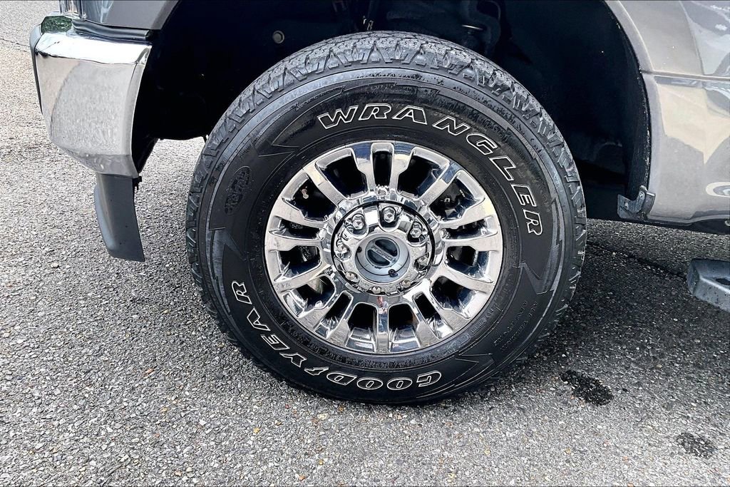 Certified 2021 Ford F350 XLT w/ XLT Premium Package AWD/4WD image 7