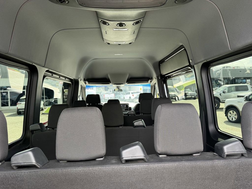 Used 2024 Mercedes-Benz Sprinter 2500 image 11