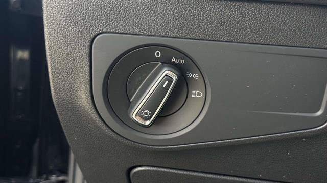 Used 2020 Volkswagen Tiguan SE w/ Panoramic Sunroof Package AWD/4WD image 12