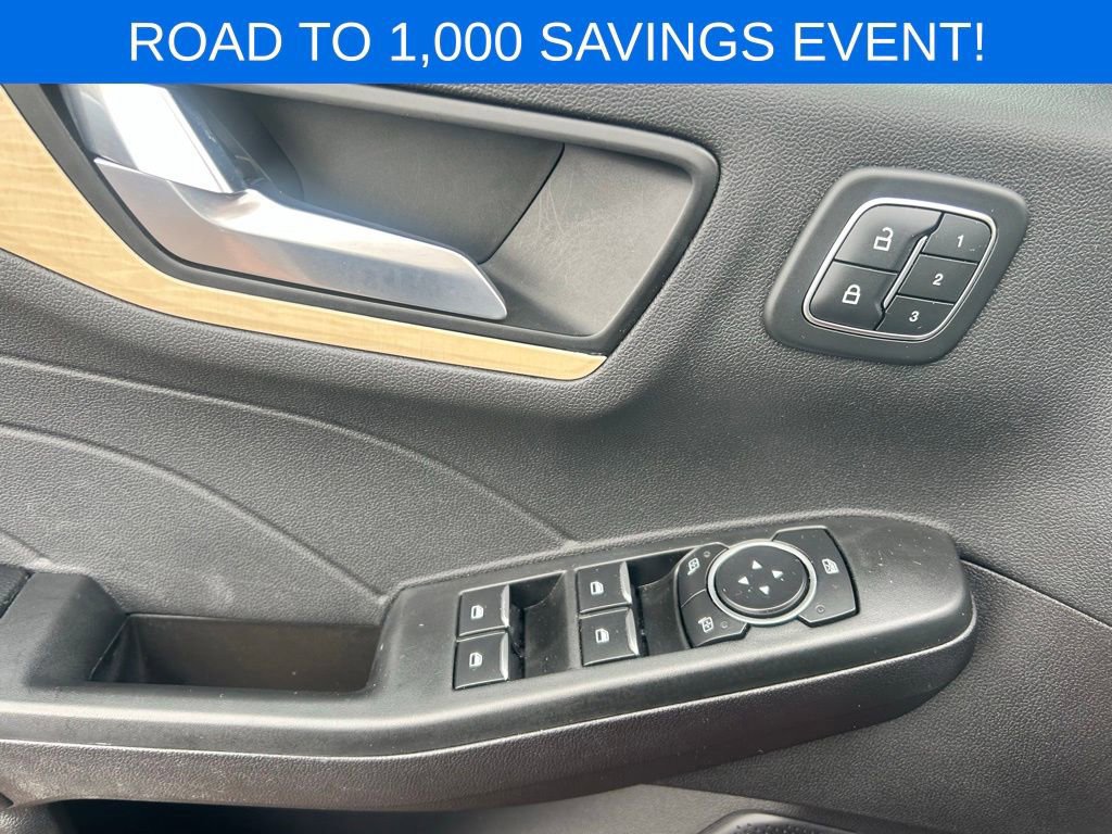 Certified 2022 Ford Escape Titanium w/ Titanium Elite Package image 13