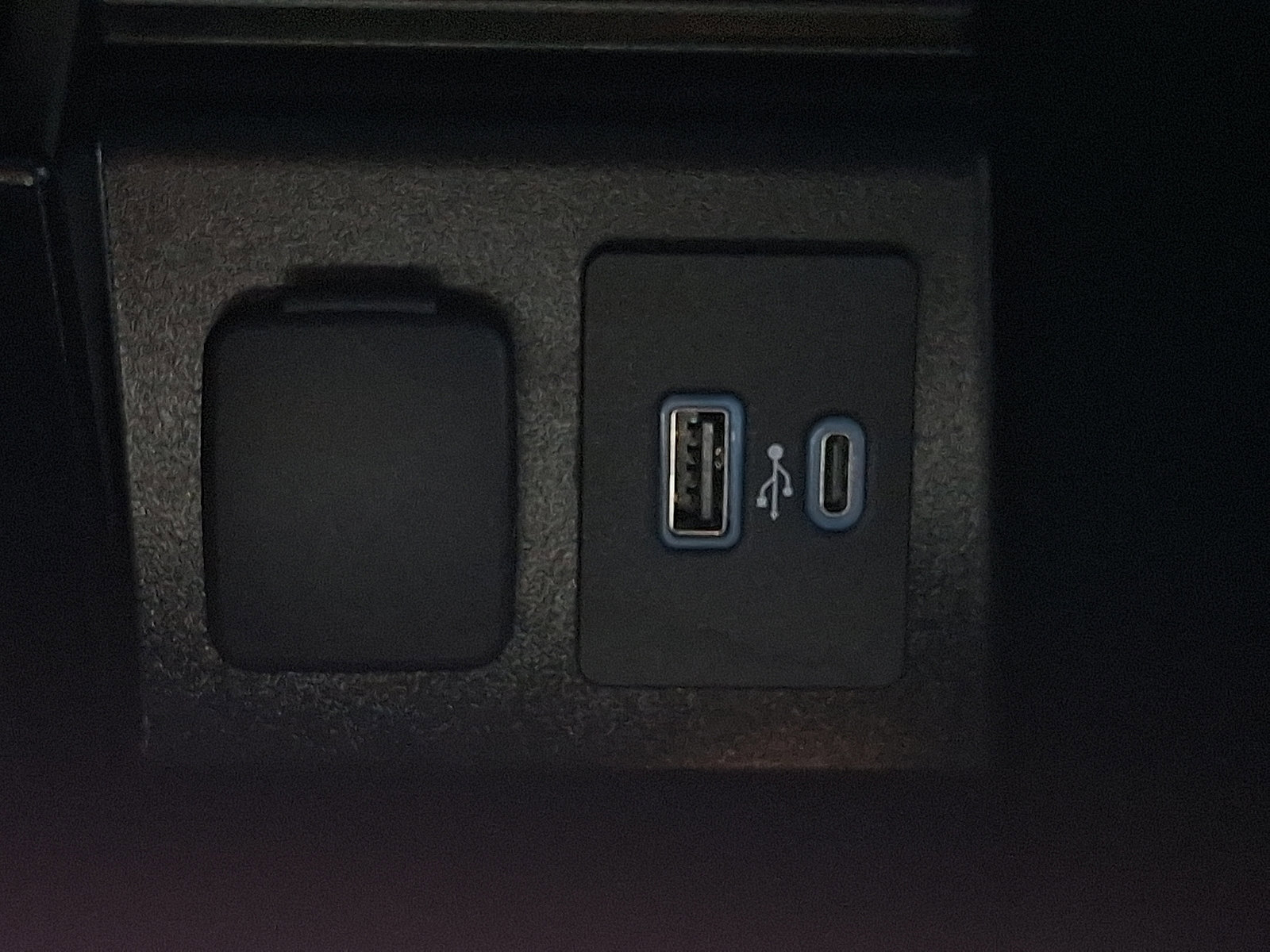 Certified 2022 Ford Explorer XLT image 25