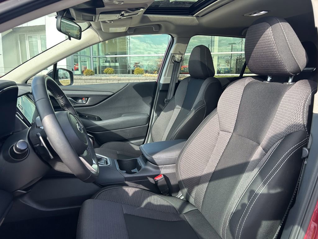 Used 2025 Subaru Outback Premium image 10
