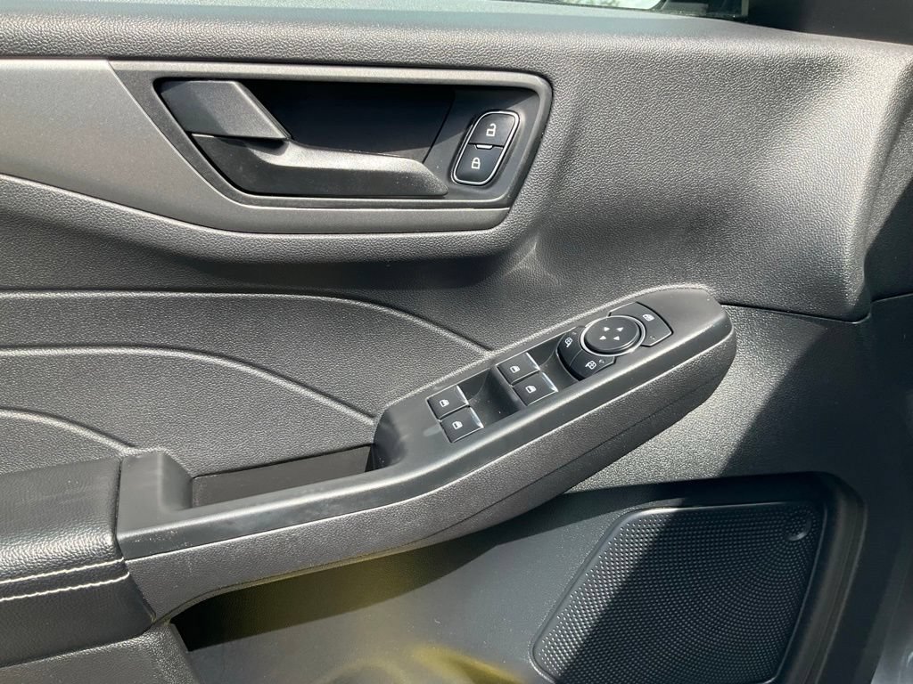 Certified 2025 Ford Escape Active AWD/4WD image 15