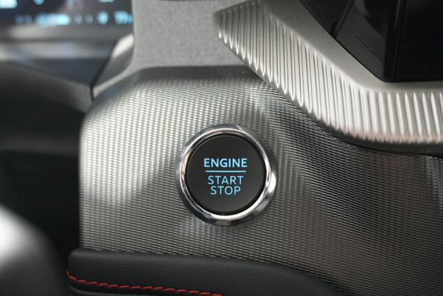 Certified 2025 Ford Explorer ST-Line w/ Premium Package image 17