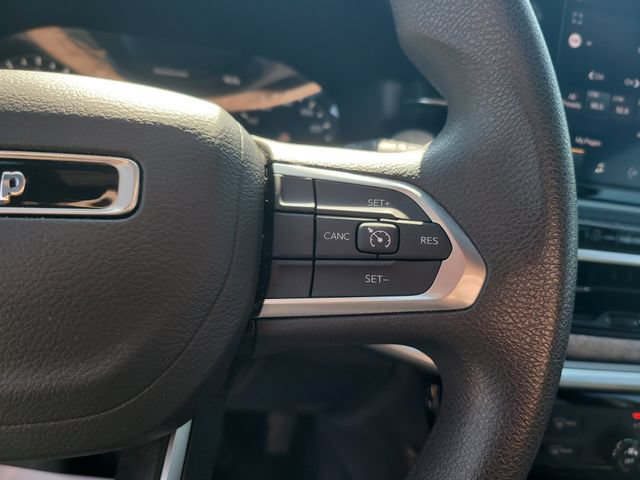 Used 2025 Jeep Compass Sport AWD/4WD image 14