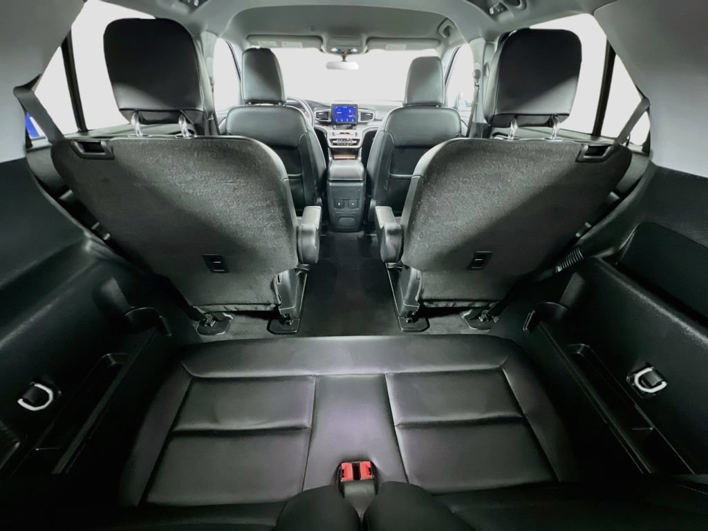 Certified 2023 Ford Explorer XLT w/ Equipment Group 202A AWD/4WD image 36