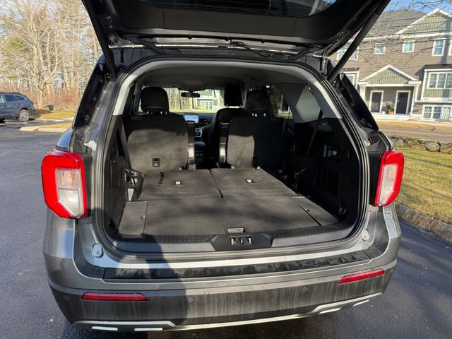 Certified 2022 Ford Explorer XLT w/ Equipment Group 202A image 11