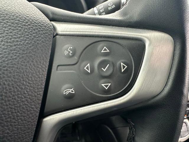 Used 2023 GMC Acadia SLT image 26