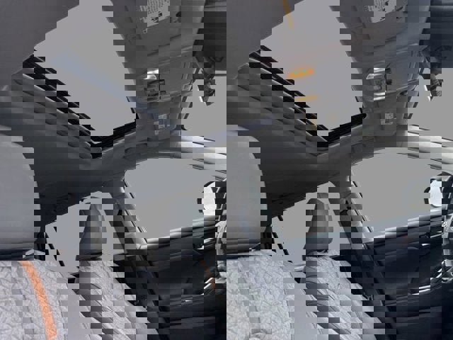 Used 2023 Toyota Highlander Bronze Edition image 3