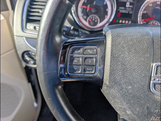 Used 2019 Dodge Grand Caravan SXT w/ Driver Convenience Group image 5