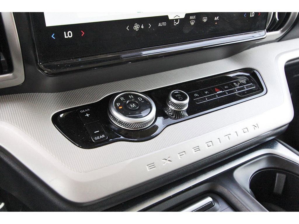 Certified 2025 Ford Expedition Max Active image 19