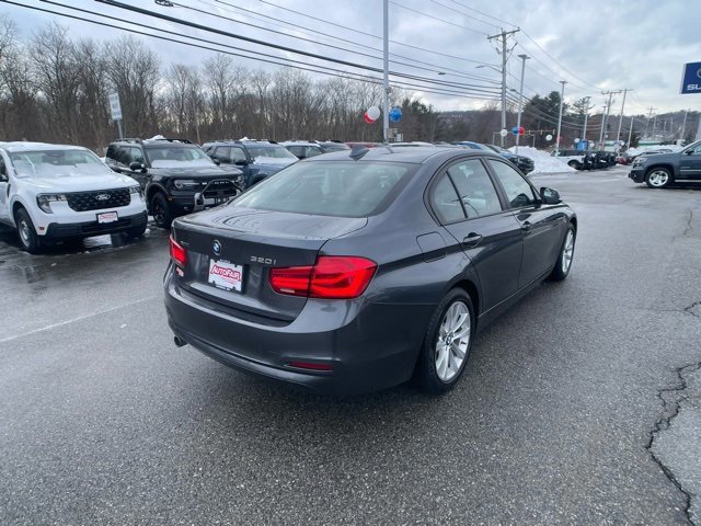 Used 2018 BMW 320i xDrive Sedan w/ Convenience Package image 5
