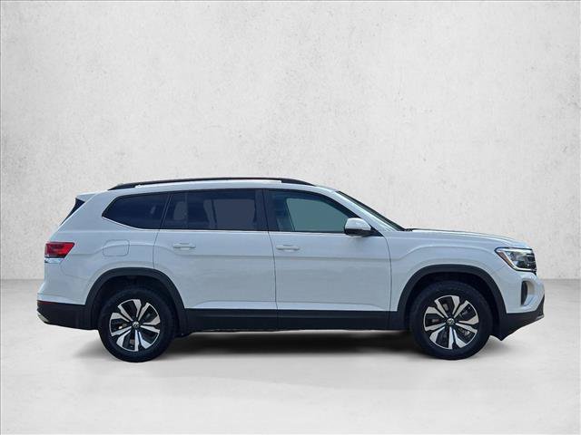 Used 2025 Volkswagen Atlas SE FWD image 4