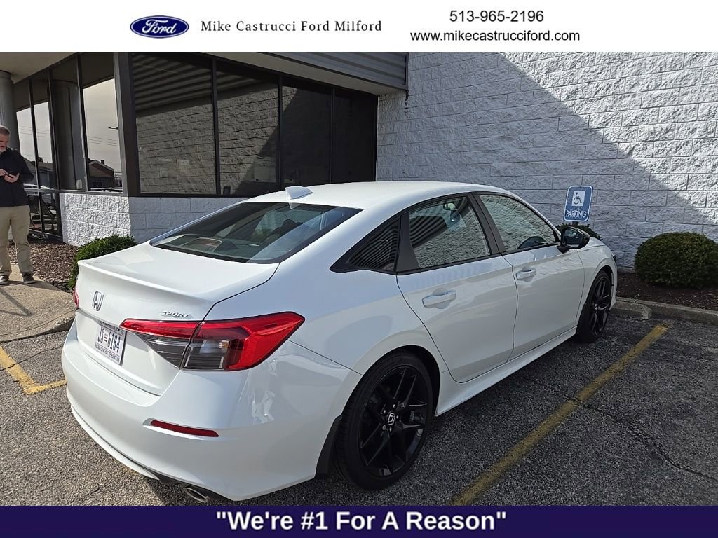 Used 2024 Honda Civic Sport image 2